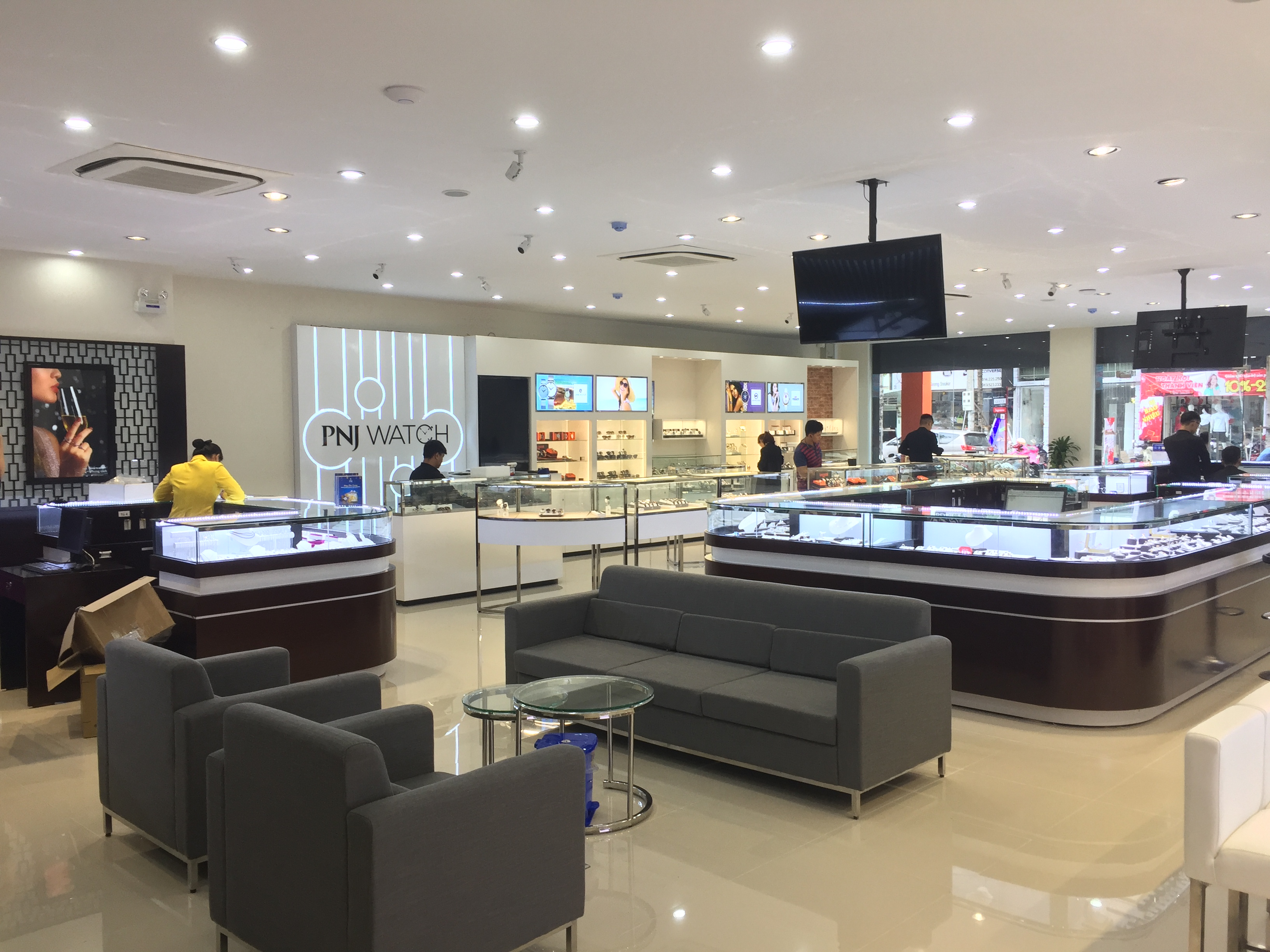 Trung Tâm Kim Hoàn PNJ Center Yersin